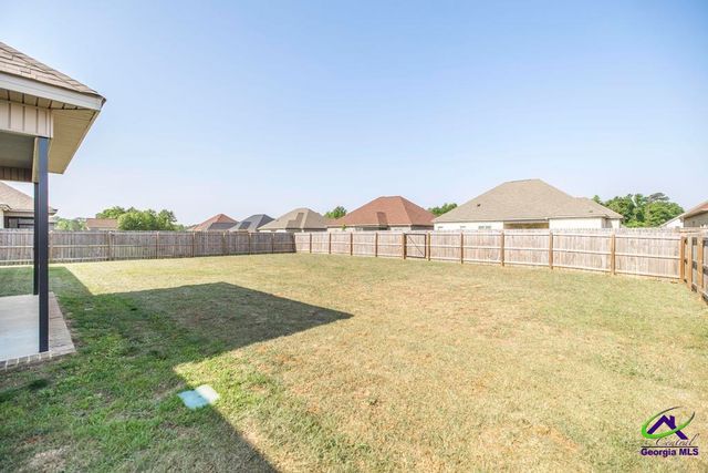 128 Woodwinds Court, Kathleen, GA 31047