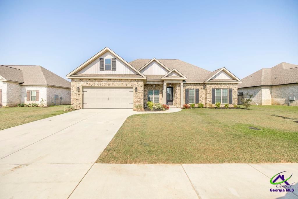 128 Woodwinds Court, Kathleen, GA 31047
