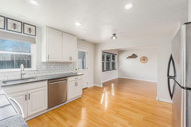 102 Chestnut Lane, Versailles, KY 40383