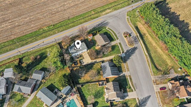 102 Chestnut Lane, Versailles, KY 40383