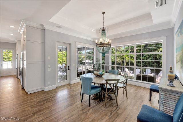 5288 Sand Dollar LN, Naples, FL 34103