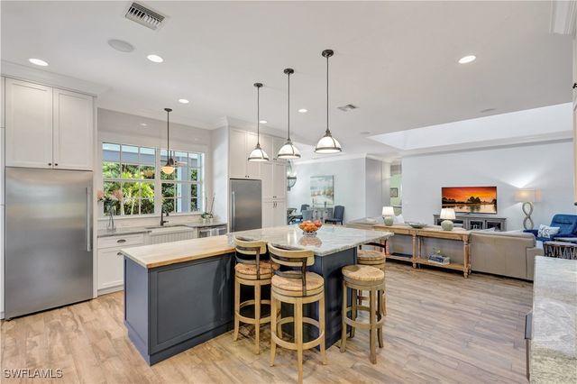 5288 Sand Dollar LN, Naples, FL 34103