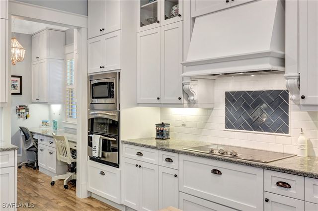 5288 Sand Dollar LN, Naples, FL 34103