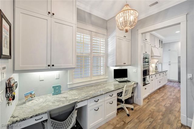 5288 Sand Dollar LN, Naples, FL 34103