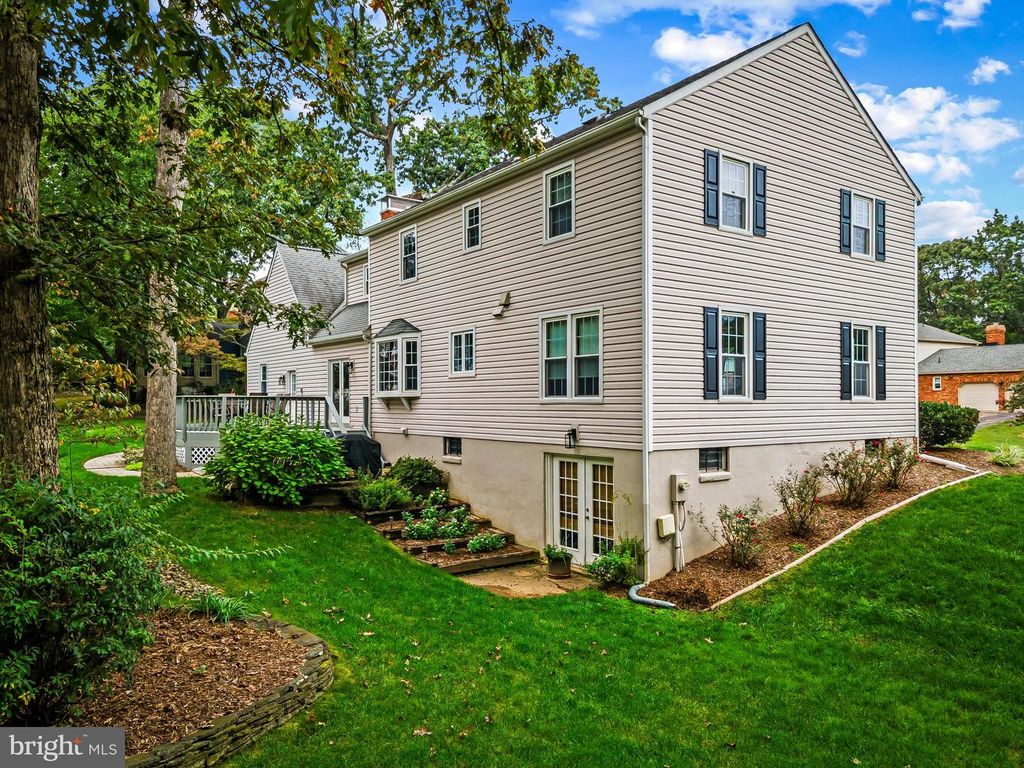 Image 43 of property listing at 467 YORKSHIRE DR, Severna Park, MD 21146