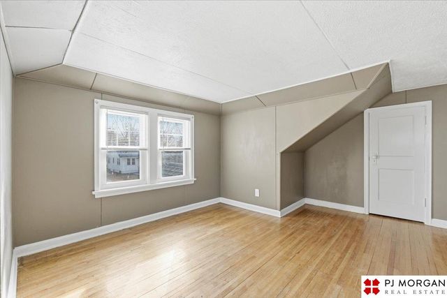 4912 William Street, Omaha, NE 68106