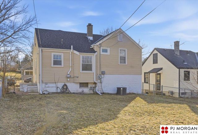 4912 William Street, Omaha, NE 68106