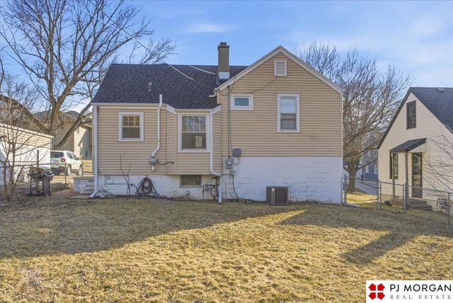 4912 William Street, Omaha, NE 68106