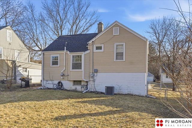 4912 William Street, Omaha, NE 68106