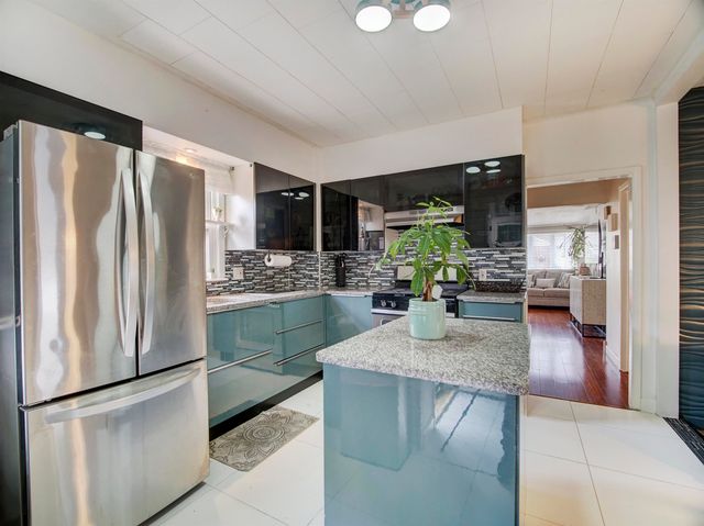 1507 HIAWATHA AVE, Hillside, NJ 07205