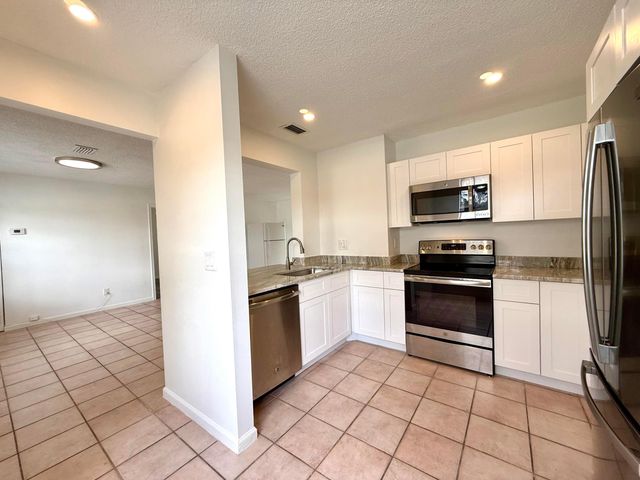 11319 Royal Palm Boulevard B-2, Coral Springs, FL 33065