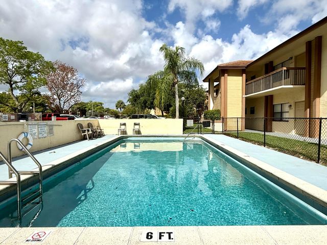 11319 Royal Palm Boulevard B-2, Coral Springs, FL 33065