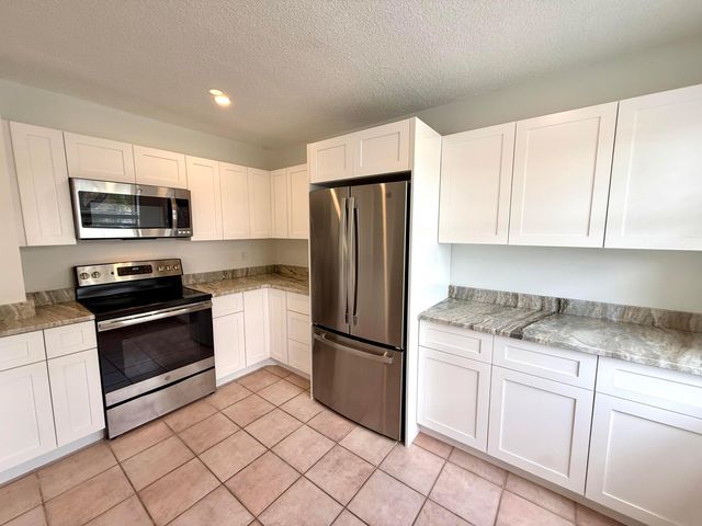 11319 Royal Palm Boulevard B-2, Coral Springs, FL 33065