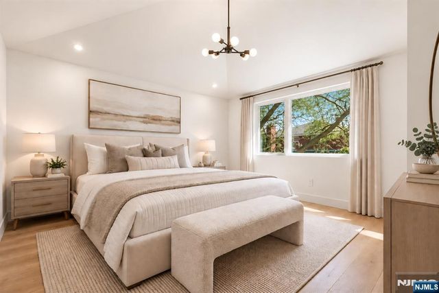 152 Morningside Lane A, Palisades Park, NJ 07650