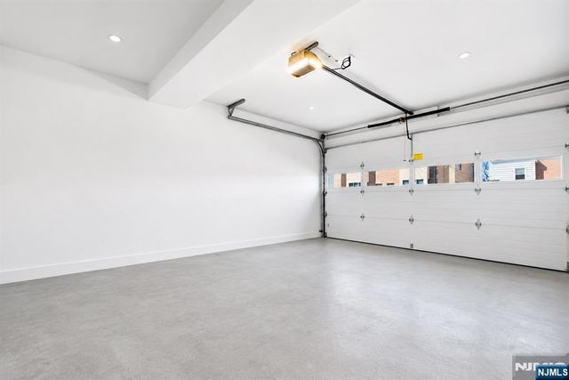 152 Morningside Lane A, Palisades Park, NJ 07650