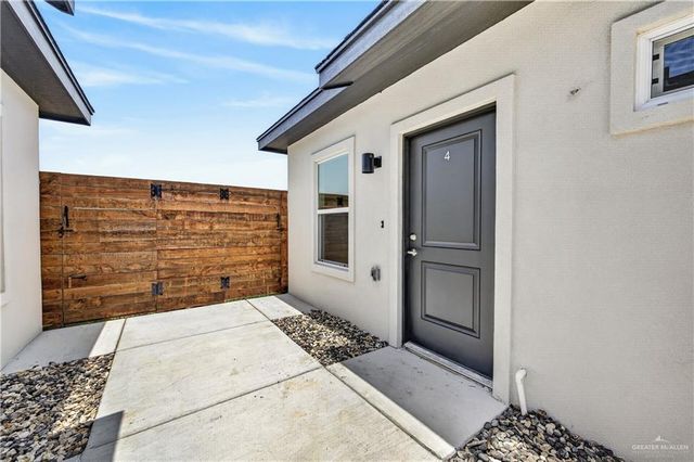 719 Coves Lane 4, Weslaco, TX 78599