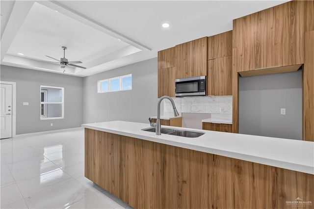 719 Coves Lane 4, Weslaco, TX 78599