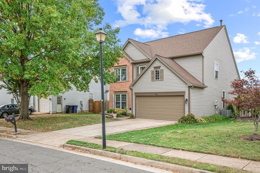 815 CATOCTIN CIR NE, Leesburg, VA 20176
