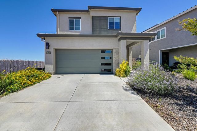 12135 Alamosa Dr, Rancho Cordova, CA 95742