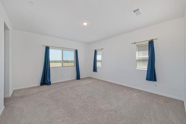 12135 Alamosa Dr, Rancho Cordova, CA 95742