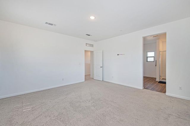 12135 Alamosa Dr, Rancho Cordova, CA 95742