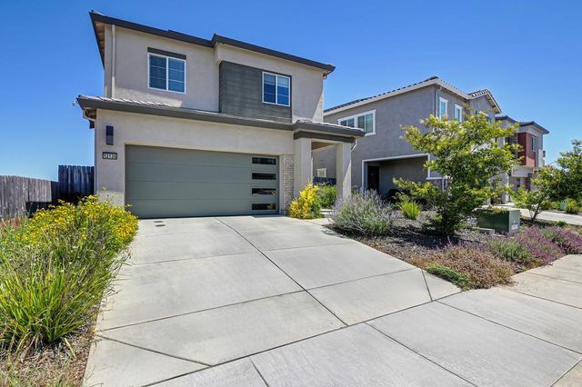 12135 Alamosa Dr, Rancho Cordova, CA 95742