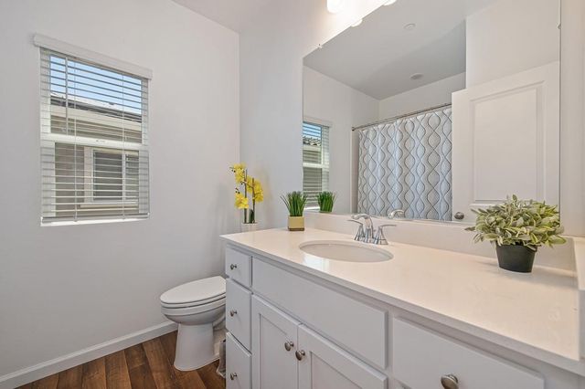 12135 Alamosa Dr, Rancho Cordova, CA 95742