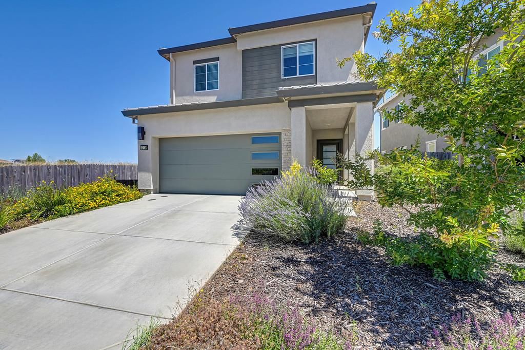 12135 Alamosa Dr, Rancho Cordova, CA 95742