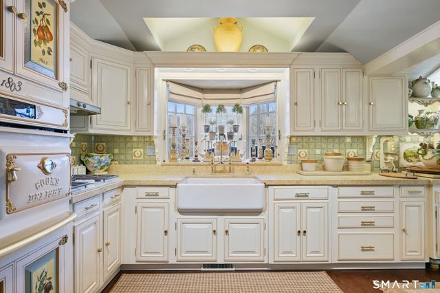 6 Hoyt Road, Sherman, CT 06784