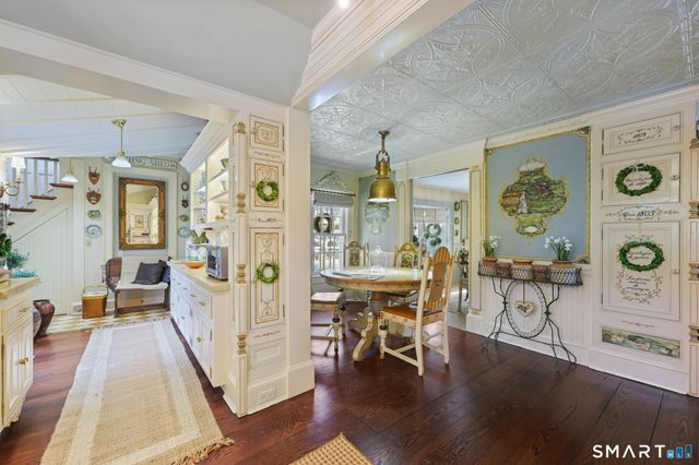 6 Hoyt Road, Sherman, CT 06784