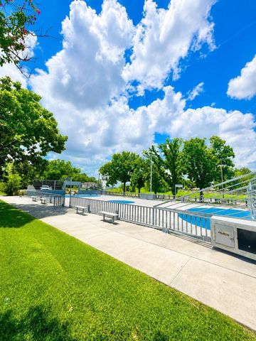6010 Collingsworth 2, Houston, TX 77026