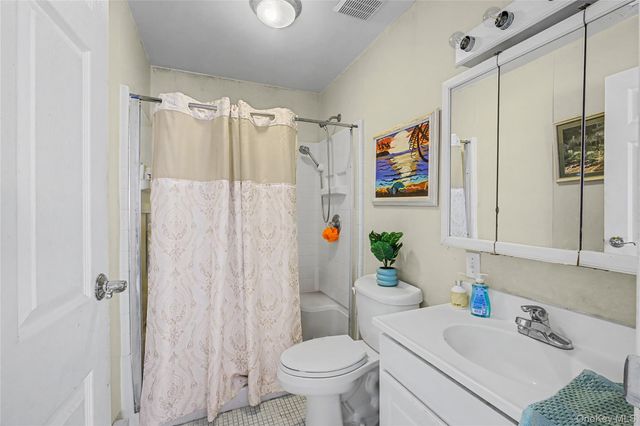 230 Blackpool Court A, Ridge, NY 11961