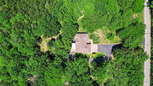 6234 Ogg Road, Shawnee, KS 66218