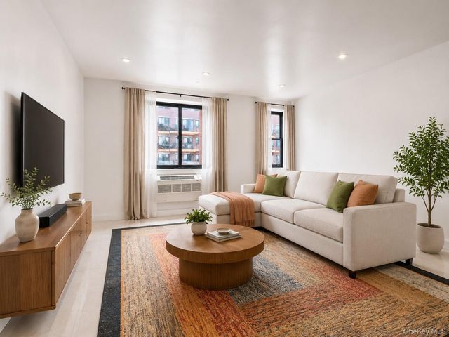 10607 Northern Boulevard 3A, Corona, NY 11368