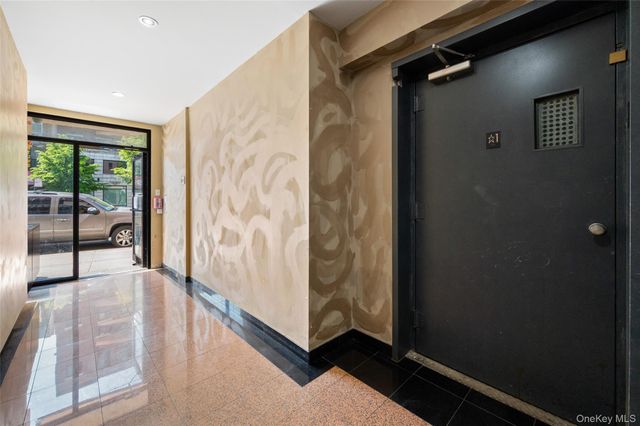 10607 Northern Boulevard 3A, Corona, NY 11368