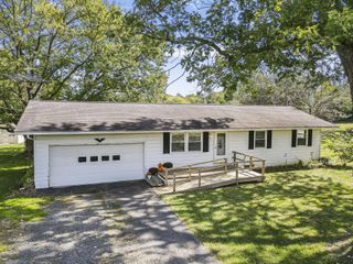 8369 Somerset Road, Thornville, OH 43076
