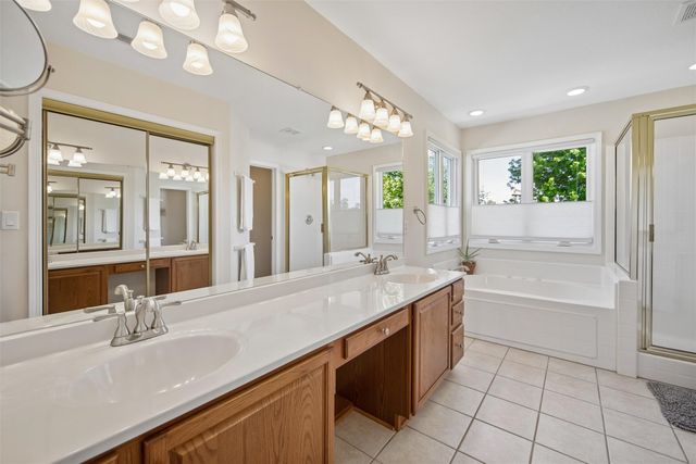 835 SE Westwoods Drive, Waukee, IA 50263
