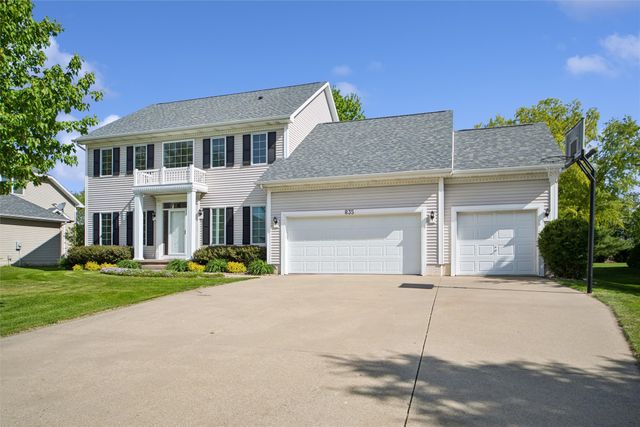 835 SE Westwoods Drive, Waukee, IA 50263