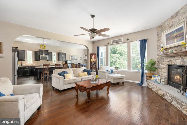 215 ROCK RAYMOND DR, Stafford, VA 22554