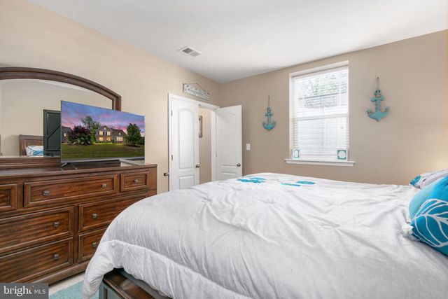 215 ROCK RAYMOND DR, Stafford, VA 22554