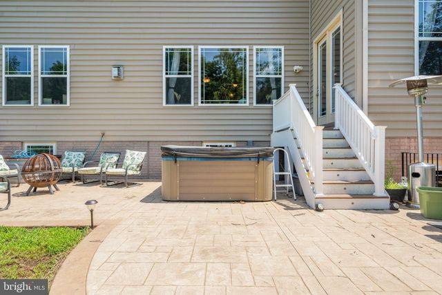 215 ROCK RAYMOND DR, Stafford, VA 22554