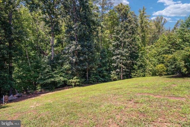 215 ROCK RAYMOND DR, Stafford, VA 22554