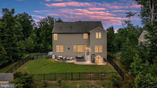 215 ROCK RAYMOND DR, Stafford, VA 22554