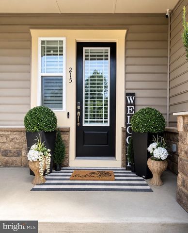 215 ROCK RAYMOND DR, Stafford, VA 22554