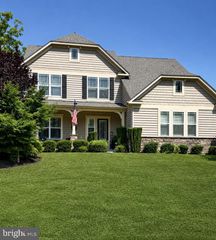 215 ROCK RAYMOND DR, Stafford, VA 22554
