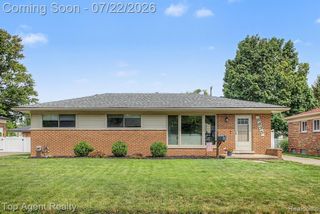 8835 Birkhill Drive, Sterling Heights, MI 48314