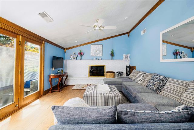 8 Winterberry Drive, Coventry, RI 02816