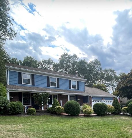 8 Winterberry Drive, Coventry, RI 02816