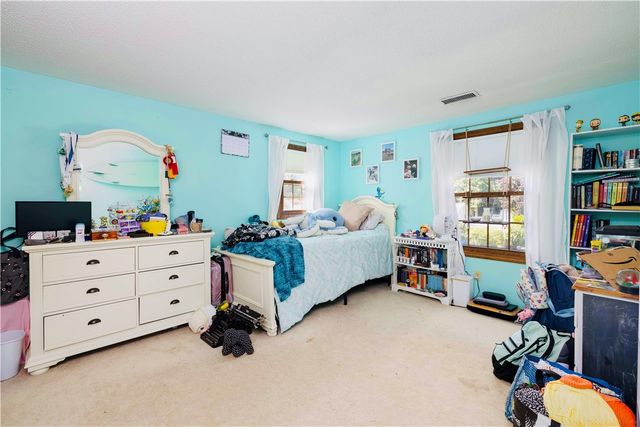 8 Winterberry Drive, Coventry, RI 02816