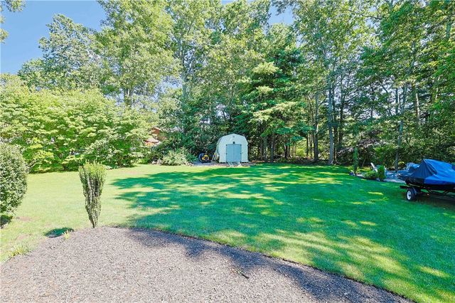 8 Winterberry Drive, Coventry, RI 02816